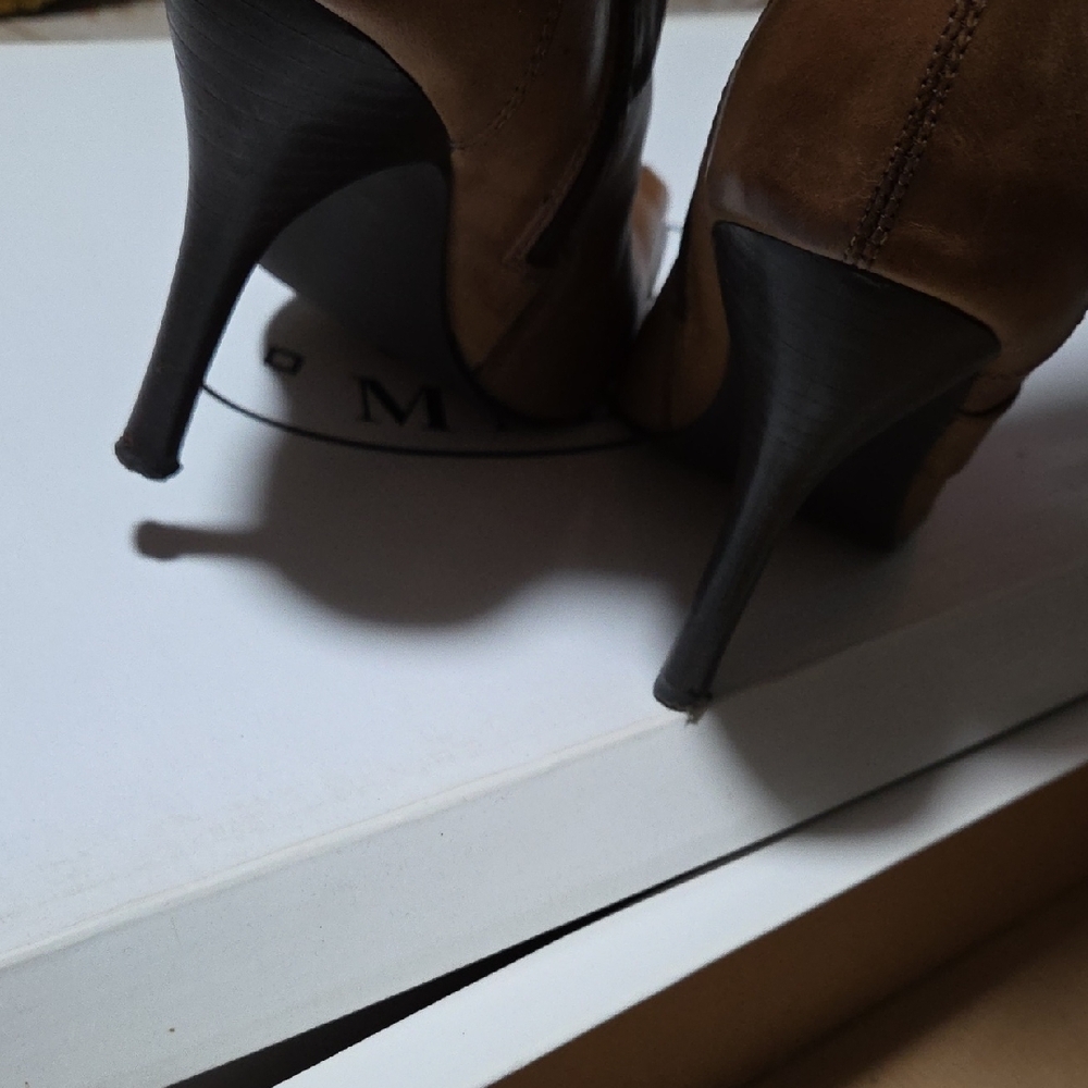 Steve Madden Brown Heeled Boots - Picture 5 of 10